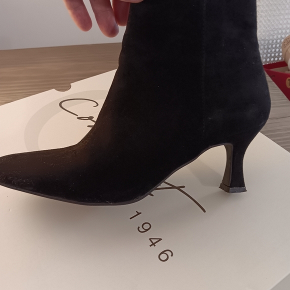 Womens ankle boots/black suede - Picture 5 of 8